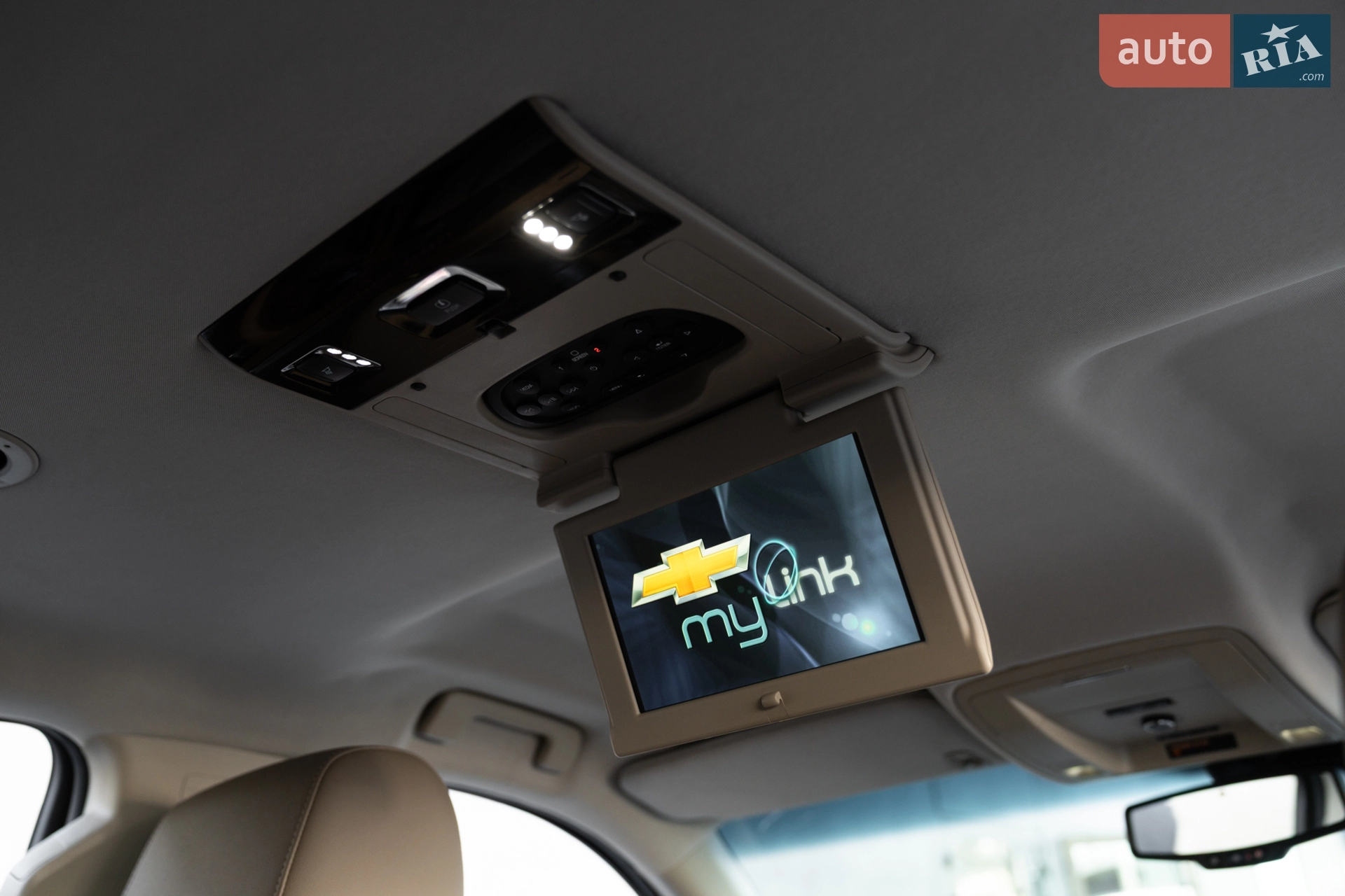 2015 Chevrolet Suburban - мініатюра 29