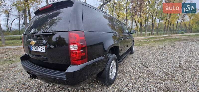 Позашляховик / Кросовер Chevrolet Suburban 2013 в Богородчанах