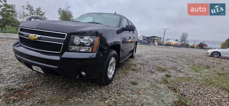 Позашляховик / Кросовер Chevrolet Suburban 2013 в Богородчанах