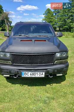 Внедорожник / Кроссовер Chevrolet Suburban 2000 в Львове