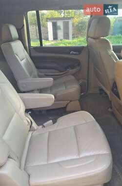 Внедорожник / Кроссовер Chevrolet Suburban 2017 в Ровно