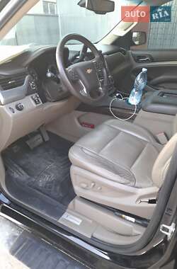 Внедорожник / Кроссовер Chevrolet Suburban 2017 в Ровно