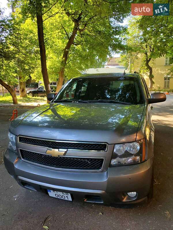 Chevrolet Suburban 2007