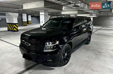 Внедорожник / Кроссовер Chevrolet Suburban 2014 в Днепре