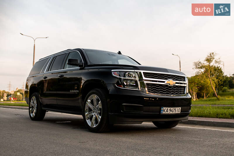Позашляховик / Кросовер Chevrolet Suburban 2018 в Києві