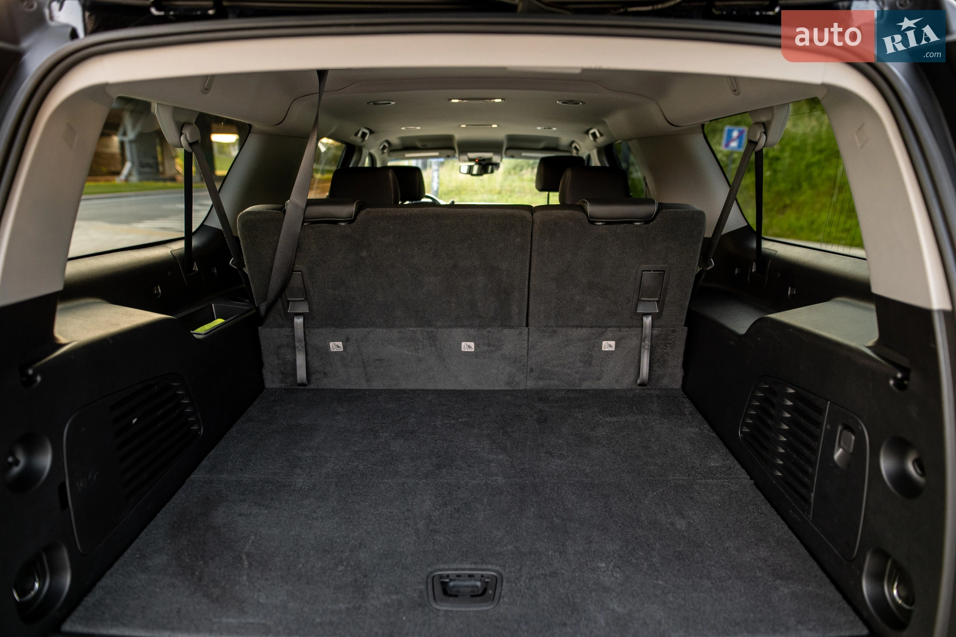 2018 Chevrolet Suburban - мініатюра 41