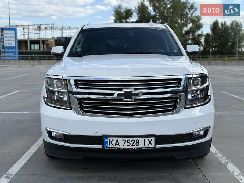 Внедорожник / Кроссовер Chevrolet Suburban 2017 в Киеве фото 5 Внедорожник / Кроссовер Chevrolet Suburban 2017 в Киеве