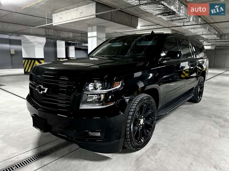 Внедорожник / Кроссовер Chevrolet Suburban 2014 в Днепре