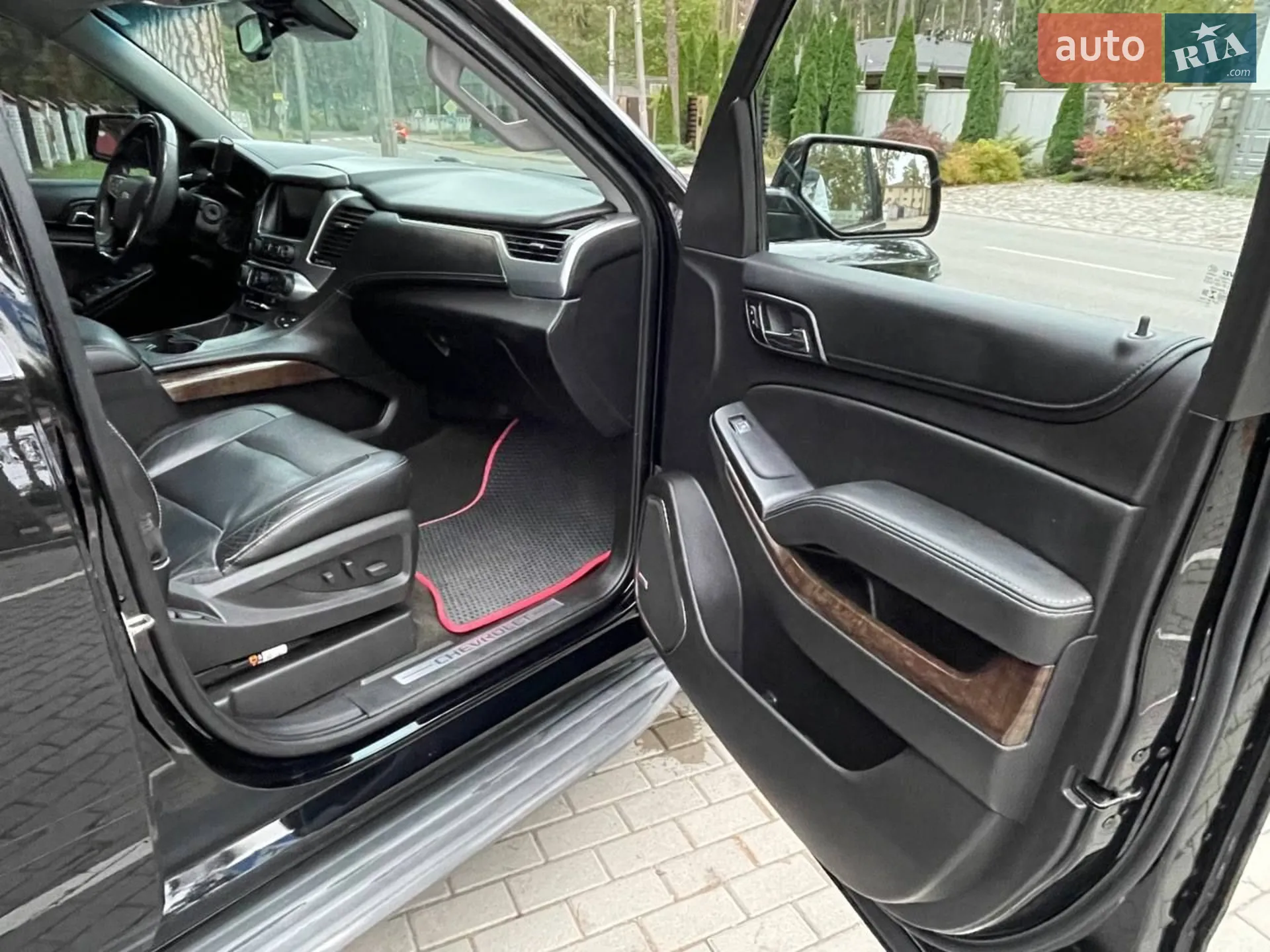2015 Chevrolet Suburban - мініатюра 14