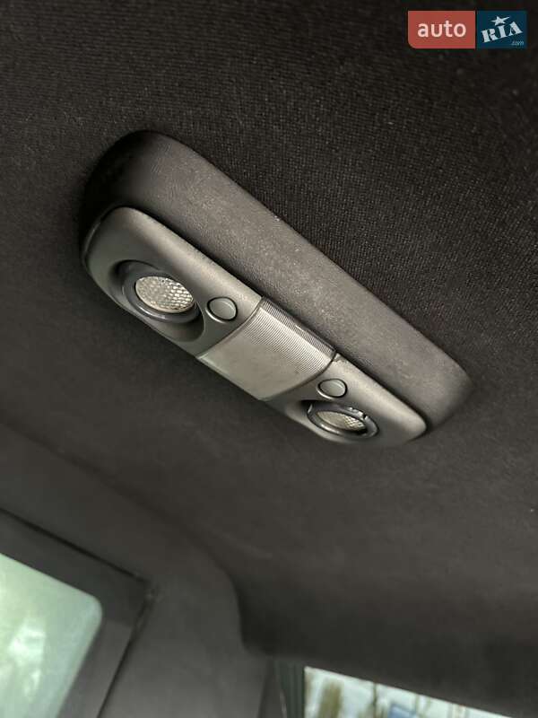 Внедорожник / Кроссовер Chevrolet Suburban 1997 в Белогородке фото 18 Внедорожник / Кроссовер Chevrolet Suburban 1997 в Белогородке