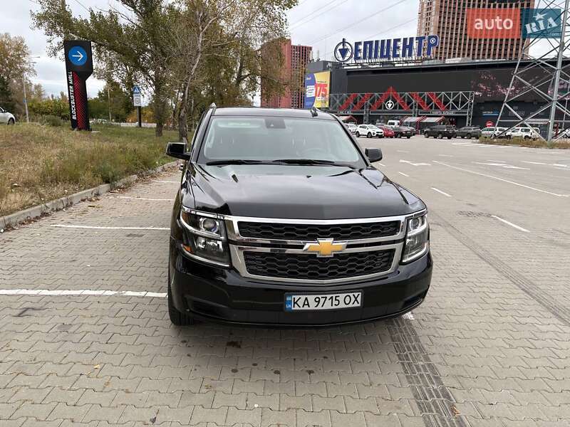 Внедорожник / Кроссовер Chevrolet Suburban 2016 в Киеве фото 11 Внедорожник / Кроссовер Chevrolet Suburban 2016 в Киеве