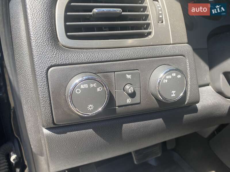 Внедорожник / Кроссовер Chevrolet Suburban 2007 в Виннице фото 17 Внедорожник / Кроссовер Chevrolet Suburban 2007 в Виннице