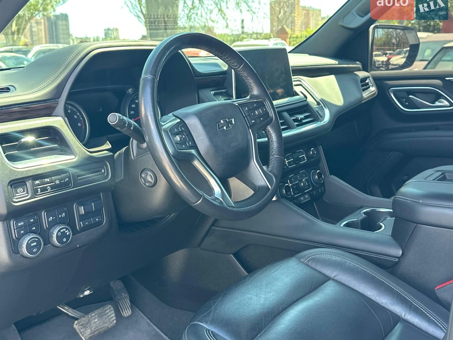 2021 Chevrolet Suburban - мініатюра 12