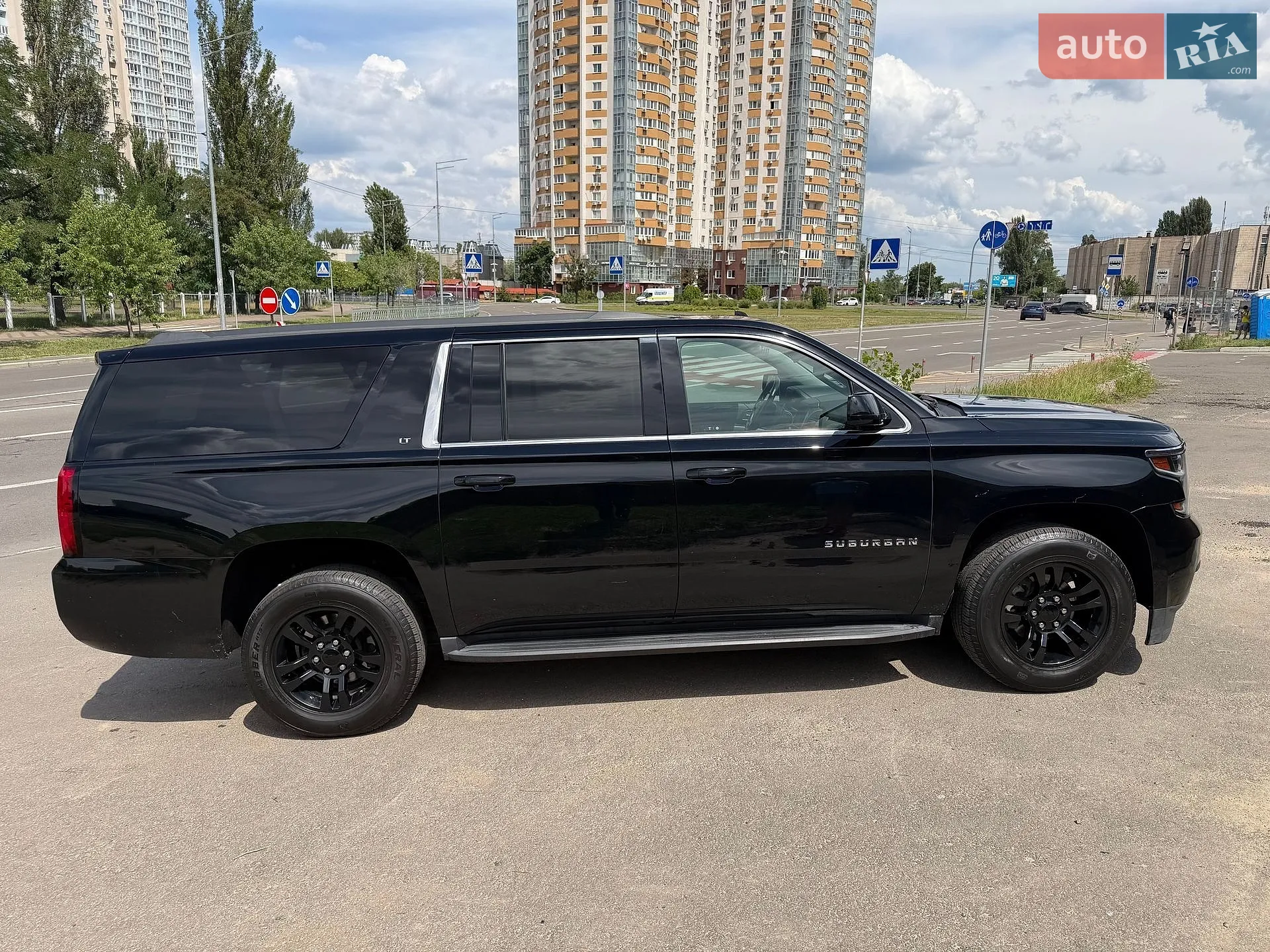 2018 Chevrolet Suburban - мініатюра 11