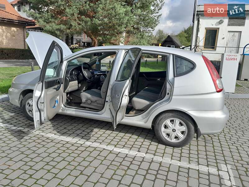 Минивэн Chevrolet Tacuma 2005 в Ивано-Франковске