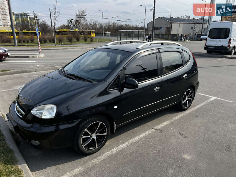 Минивэн Chevrolet Tacuma 2006 в Киеве