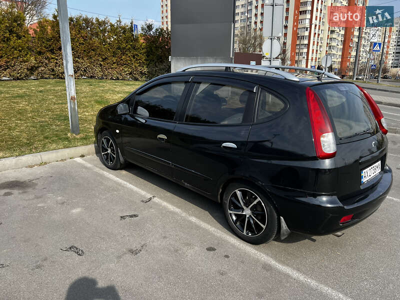 Минивэн Chevrolet Tacuma 2006 в Киеве