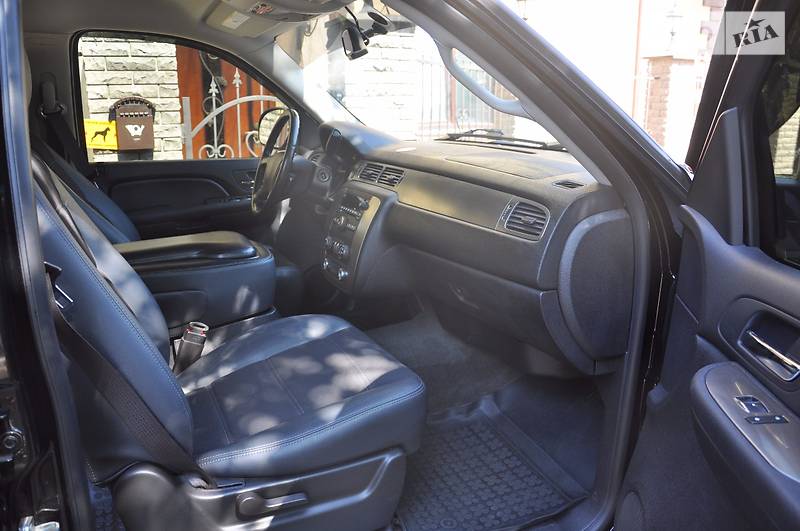 Внедорожник / Кроссовер Chevrolet Tahoe 2007 в Киеве фото 15 Внедорожник / Кроссовер Chevrolet Tahoe 2007 в Киеве