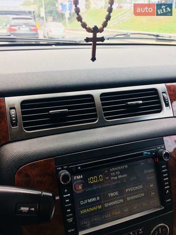 Внедорожник / Кроссовер Chevrolet Tahoe 2006 в Киеве