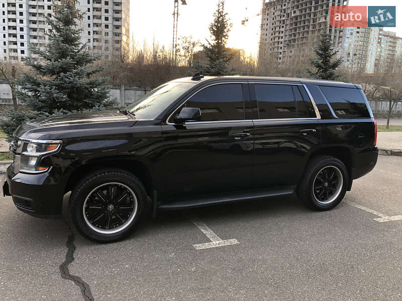 Внедорожник / Кроссовер Chevrolet Tahoe 2017 в Киеве