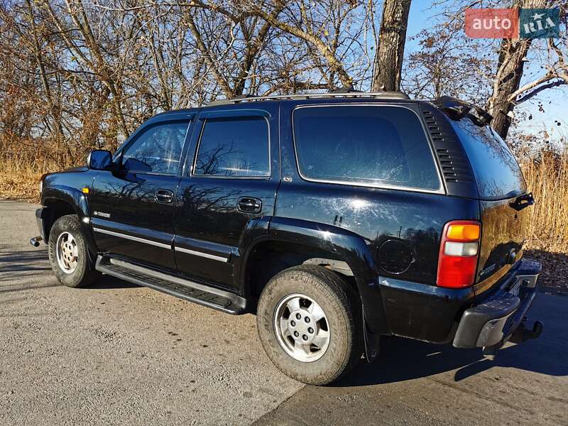 Позашляховик / Кросовер Chevrolet Tahoe 2000 в Києві