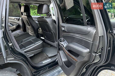 Внедорожник / Кроссовер Chevrolet Tahoe 2015 в 
