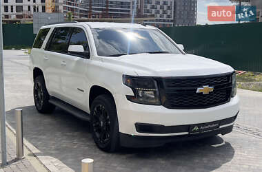 Позашляховик / Кросовер Chevrolet Tahoe 2014 в 