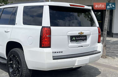 Позашляховик / Кросовер Chevrolet Tahoe 2014 в 