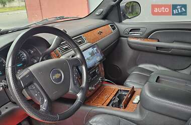 Внедорожник / Кроссовер Chevrolet Tahoe 2008 в 
