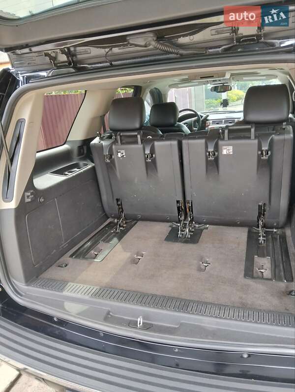 Внедорожник / Кроссовер Chevrolet Tahoe 2011 в Киеве