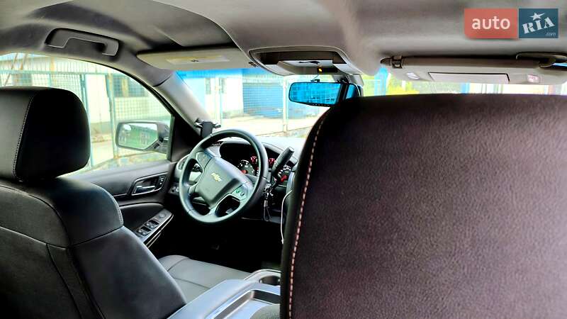 Внедорожник / Кроссовер Chevrolet Tahoe 2016 в Остроге