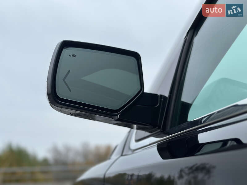 Позашляховик / Кросовер Chevrolet Tahoe 2015 в Києві фото 8 Позашляховик / Кросовер Chevrolet Tahoe 2015 в Києві