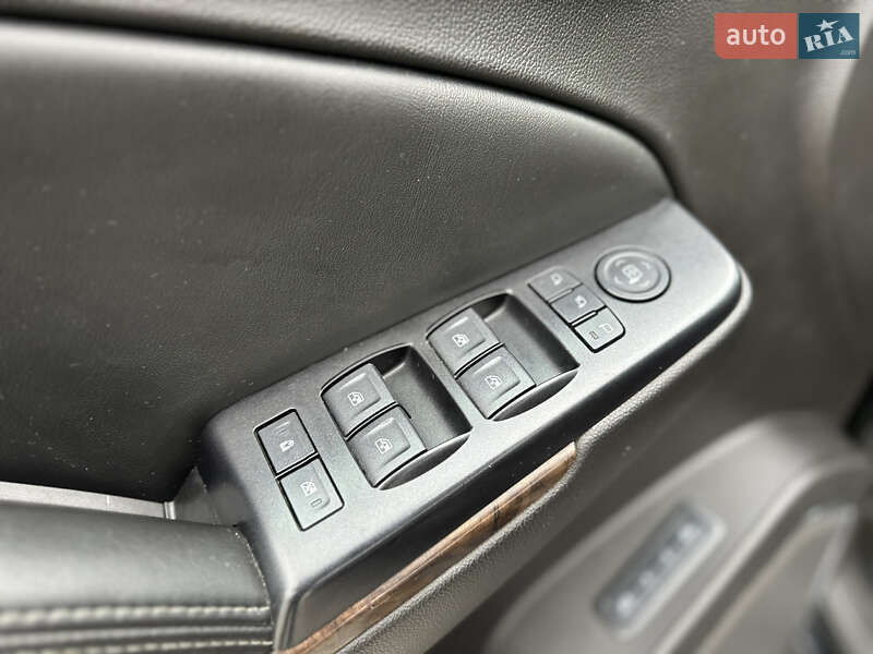 Позашляховик / Кросовер Chevrolet Tahoe 2015 в Києві фото 12 Позашляховик / Кросовер Chevrolet Tahoe 2015 в Києві