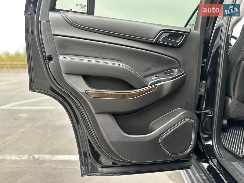 Позашляховик / Кросовер Chevrolet Tahoe 2015 в Києві фото 29 Позашляховик / Кросовер Chevrolet Tahoe 2015 в Києві