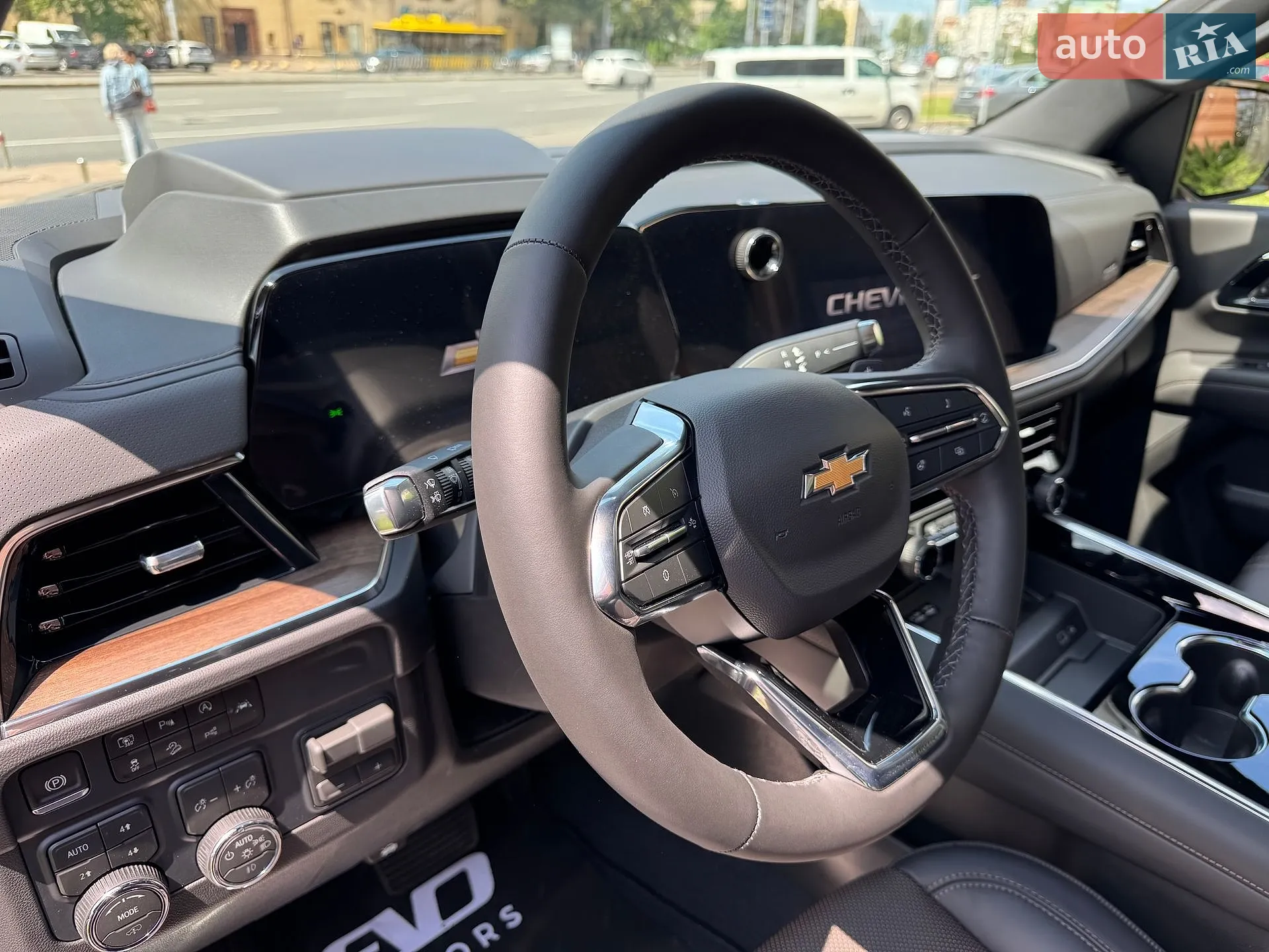 2026 Chevrolet Tahoe - мініатюра 3