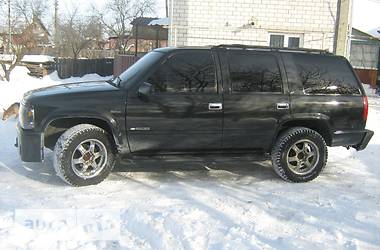 Внедорожник / Кроссовер Chevrolet Tahoe 1996 в 