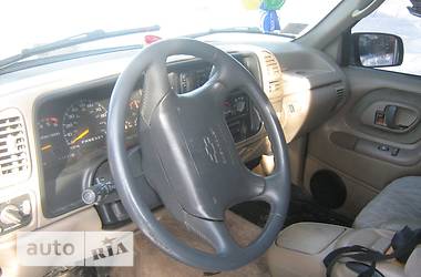 Внедорожник / Кроссовер Chevrolet Tahoe 1996 в 