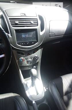 Внедорожник / Кроссовер Chevrolet Tracker 2014 в Конотопе