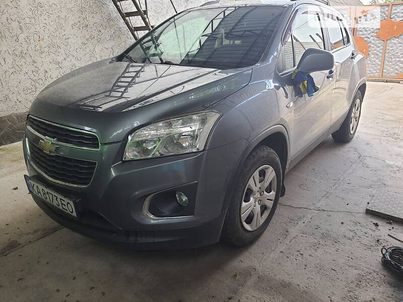 Внедорожник / Кроссовер Chevrolet Tracker 2013 в Сумах