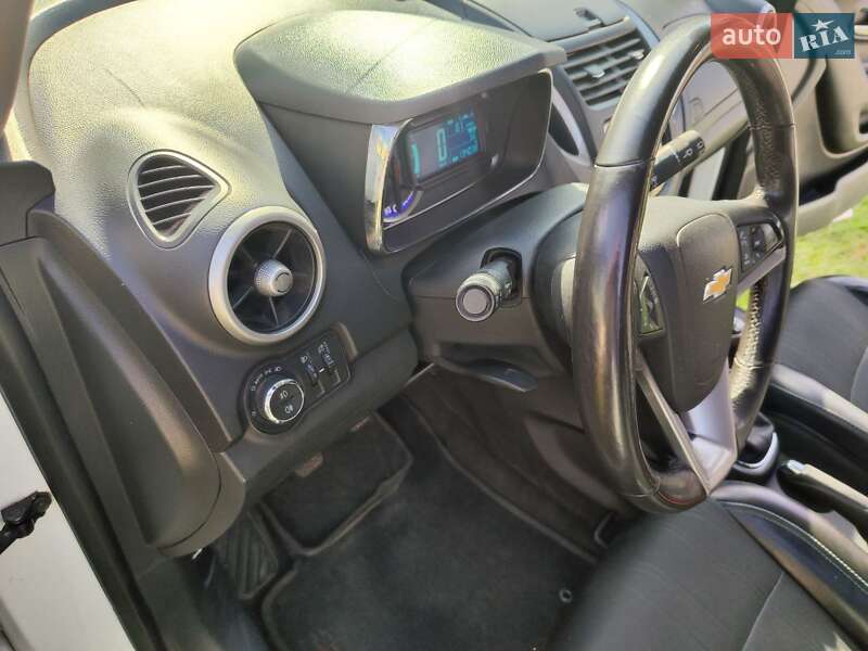 Позашляховик / Кросовер Chevrolet Tracker 2014 в Білій Церкві