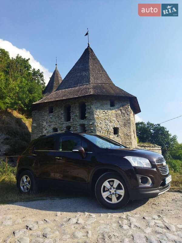 Внедорожник / Кроссовер Chevrolet Tracker 2014 в Каменец-Подольском