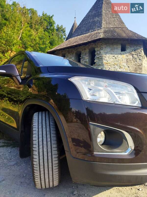 Внедорожник / Кроссовер Chevrolet Tracker 2014 в Каменец-Подольском