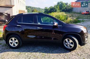 Внедорожник / Кроссовер Chevrolet Tracker 2014 в Каменец-Подольском