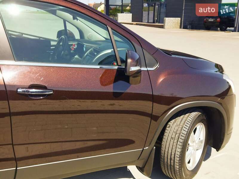 Внедорожник / Кроссовер Chevrolet Tracker 2014 в Каменец-Подольском