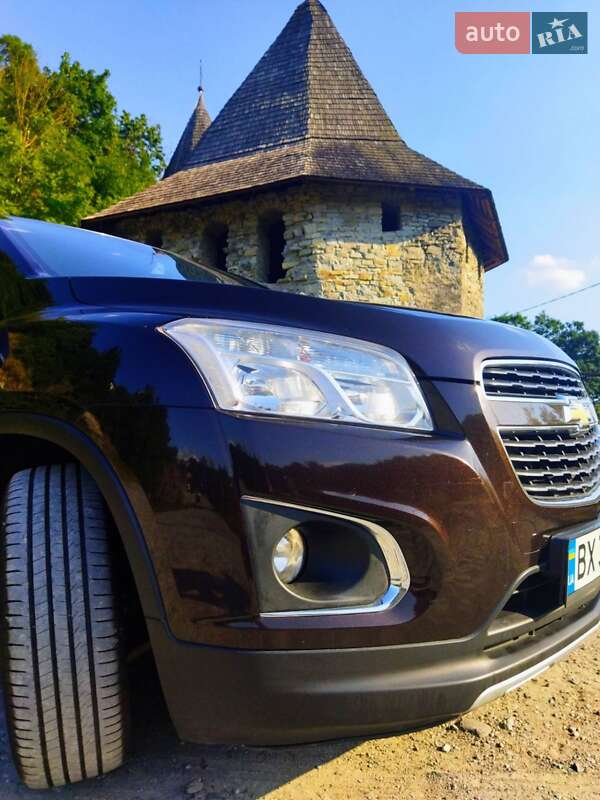 Внедорожник / Кроссовер Chevrolet Tracker 2014 в Каменец-Подольском