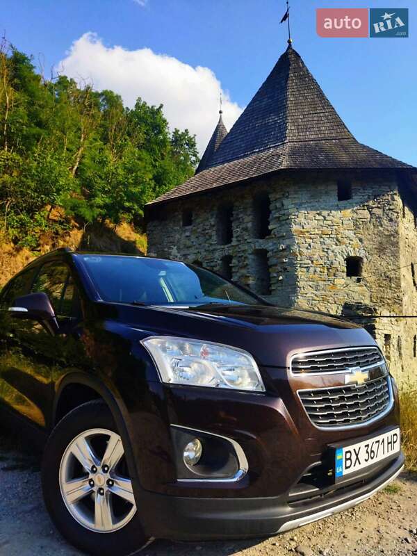 Внедорожник / Кроссовер Chevrolet Tracker 2014 в Каменец-Подольском