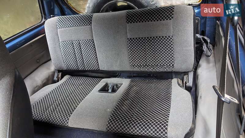 Позашляховик / Кросовер Chevrolet Tracker 1990 в Києві