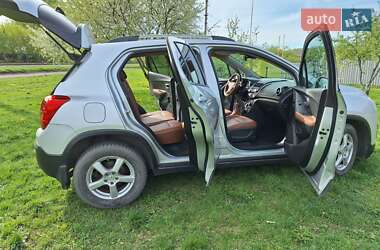 Позашляховик / Кросовер Chevrolet Tracker 2014 в Сумах