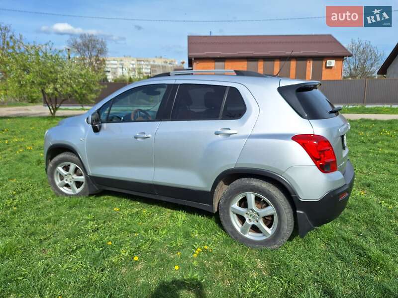 Внедорожник / Кроссовер Chevrolet Tracker 2014 в Сумах