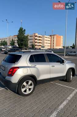 Внедорожник / Кроссовер Chevrolet Tracker 2013 в Киеве